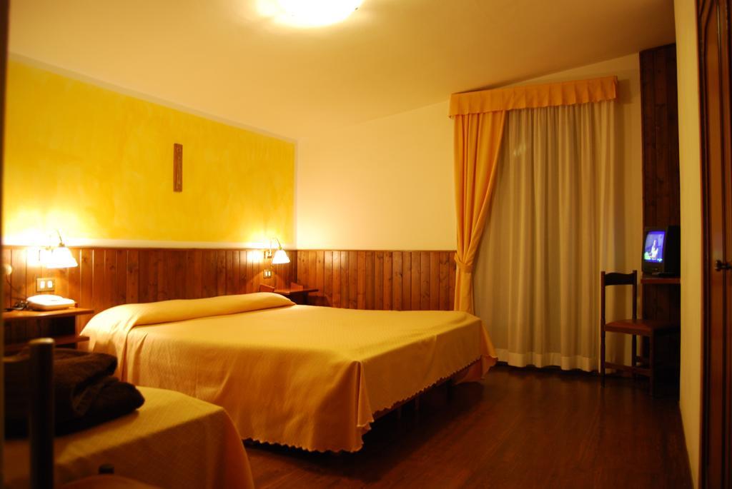 Albergo Villa Cristina Folgaria Habitación foto