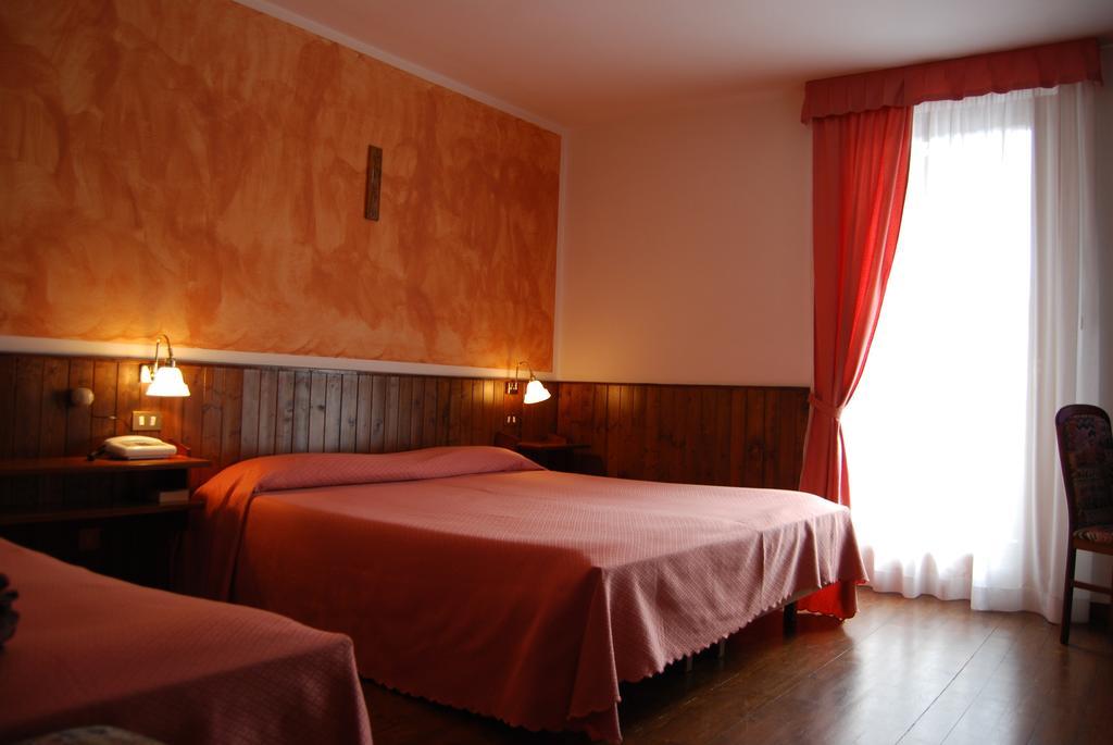 Albergo Villa Cristina Folgaria Habitación foto
