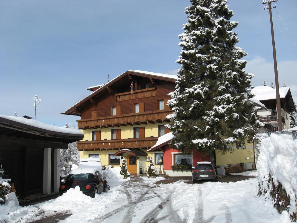 Albergo Villa Cristina Folgaria Exterior foto